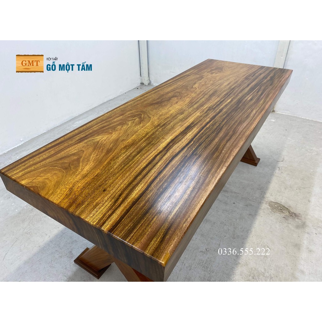 Bàn gỗ tự nhiên nguyên khối dày 10 phân