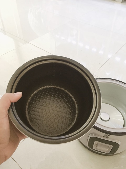 Nồi cơm điện 1.8l Orkin Thái Lan chính hãng lòng nồi hình chum men mịn bền lâu | BigBuy360 - bigbuy360.vn