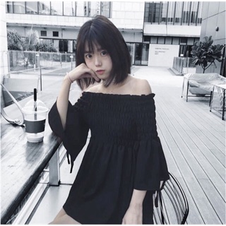 Áo đen chun trễ vai cực yêu 💋