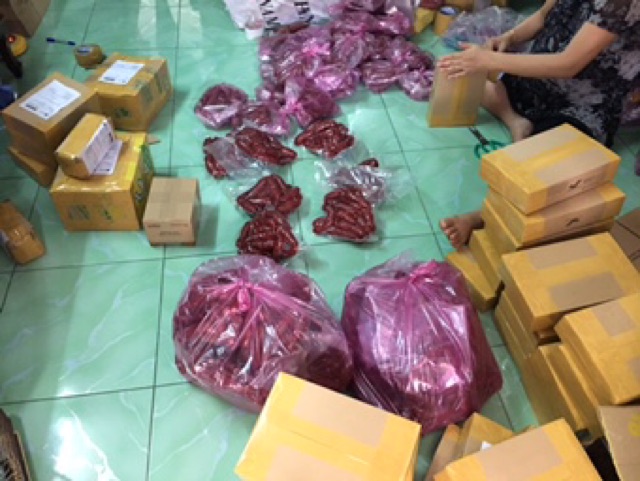 COMBO 2KG LẠP XƯỞNG TƯƠI NHÀ LÀM LONG AN 80-90% NẠC | BigBuy360 - bigbuy360.vn