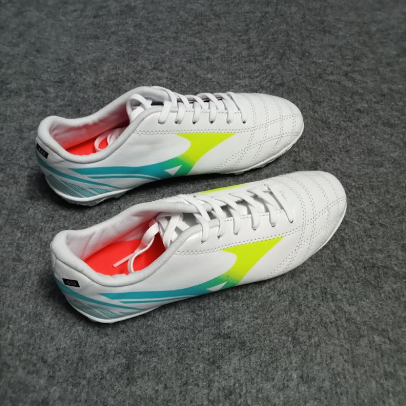 Giày bóng đá Mizuno Việt đã khâu đế Hồng