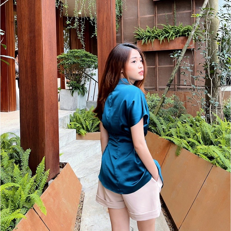Raby Shirt / Áo sơ mi ngắn tay xoắn eo | BigBuy360 - bigbuy360.vn