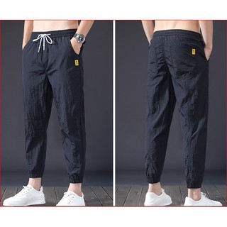 Quần Jogger Nam Phong Cách Thể Thao Năng Động