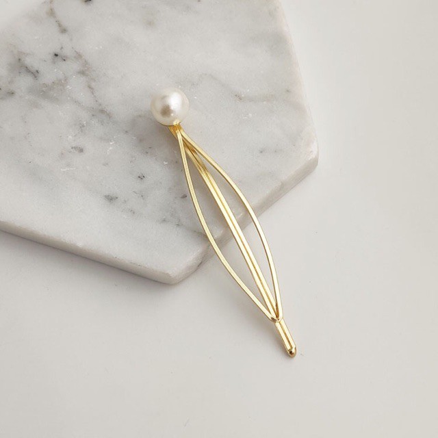 Kẹp tóc hình cung đính hạt tạo kiểu tóc cực đẹp !!