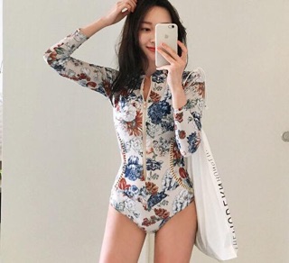 (Có sẵn, ảnh thật) Bikini dài tay liền phong cách Hàn Quốc