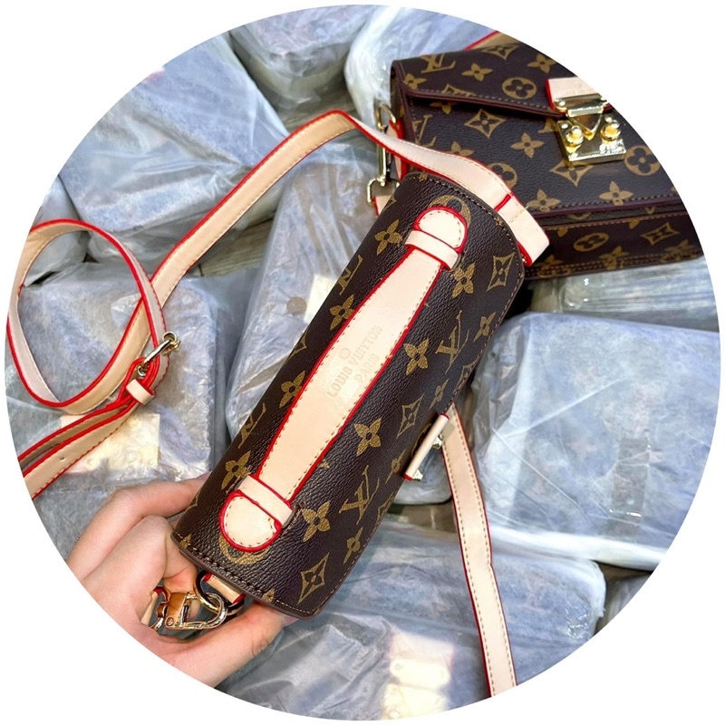 Túi Xách Nữ Đeo Chéo Hoạ Tiết L.V, Túi Nữ Đeo Vai Khoá Vuông