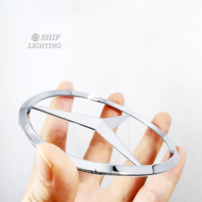 Logo dán trang trí xe hơi Mercedes Benz