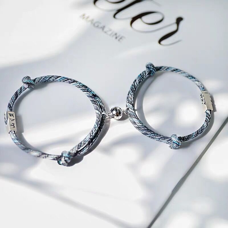 Vòng Đeo Tay Cặp Đôi Hàn Quốc Đính Nam Châm | BigBuy360 - bigbuy360.vn