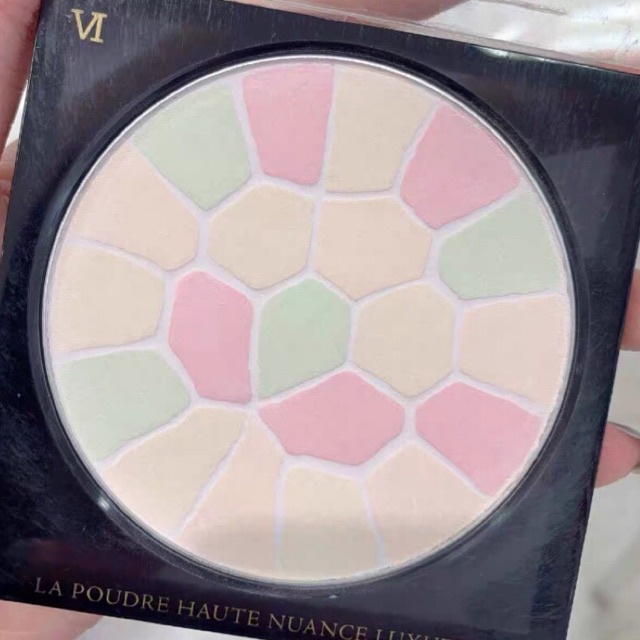 Phấn phủ trang điểm và dưỡng da cao cấp ELÉGANCE LA POUDRE  ALBION