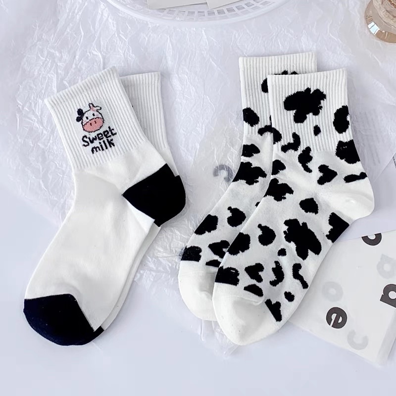 Tất vớ cao cổ hoạ tiết bò sữa cute