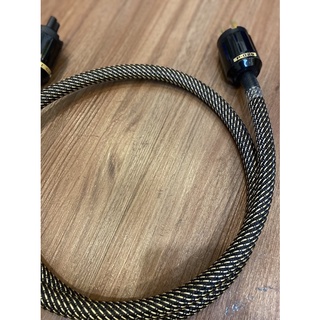 Dây nguồn audio bãi nhật