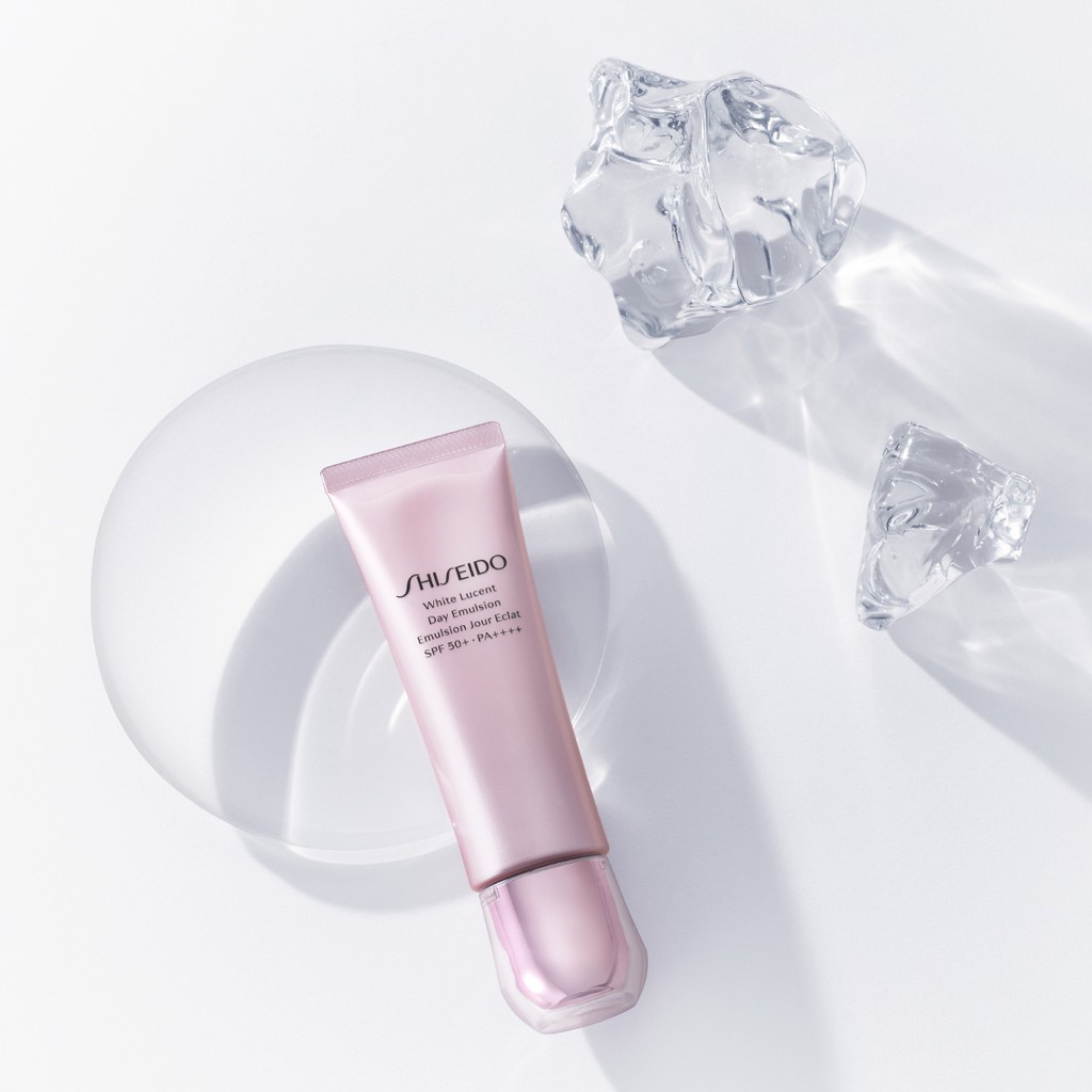 Kem dưỡng trắng da ban ngày Shiseido White Lucent Brightening Day Emulsion 50ml | BigBuy360 - bigbuy360.vn