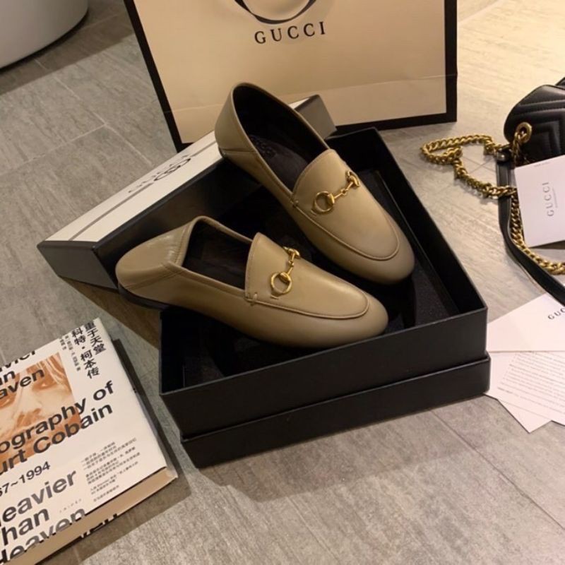 giày lười loafer nam nữ da thật mũi tròn gắn quai xích G-G Gucci GC