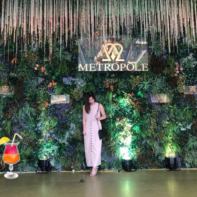 Pass đầm Real Clothes mới 99%