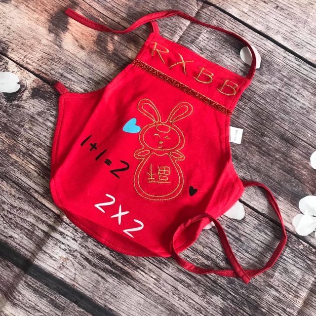 Yếm đào cho bé ...