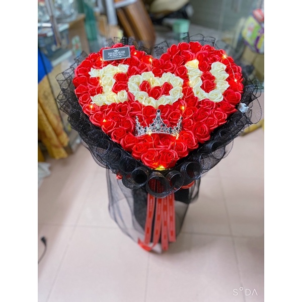 Hoa sinh nhật- quà tặng 20/10: bó hoa hồng sáp thơm 99 bông tặng fuul phụ kiện (nhận đặt chữ và màu hoa theo yêu cầu)