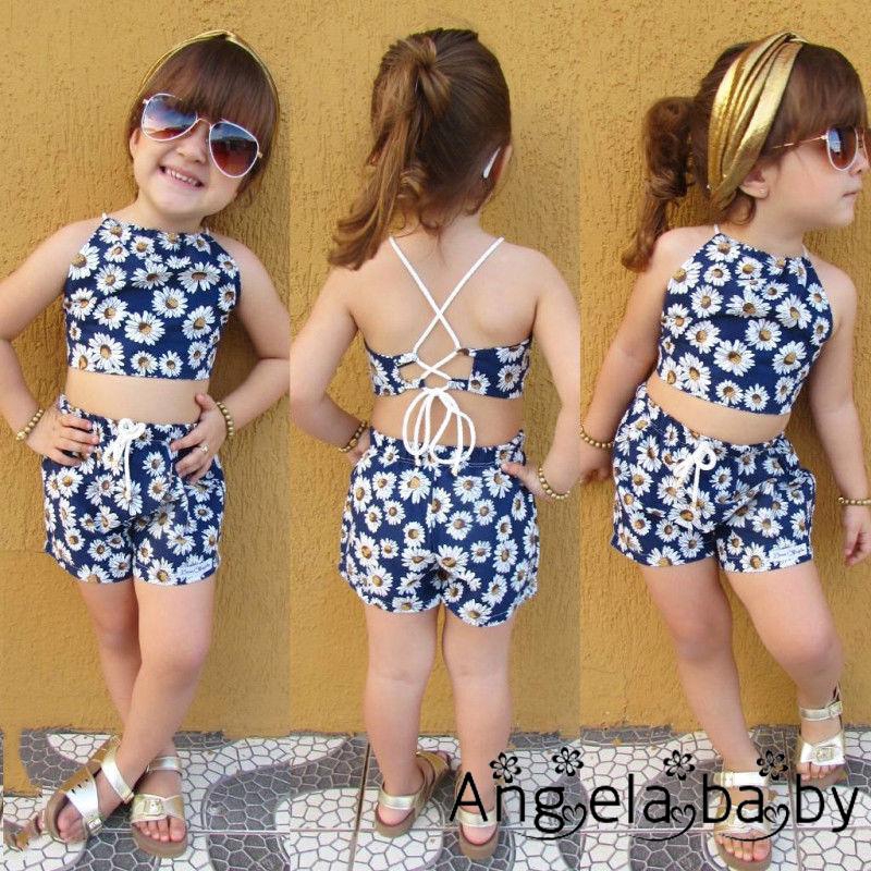 Set áo croptop cổ yếm hở lưng và quần short họa tiết hoa thời trang cho bé gái