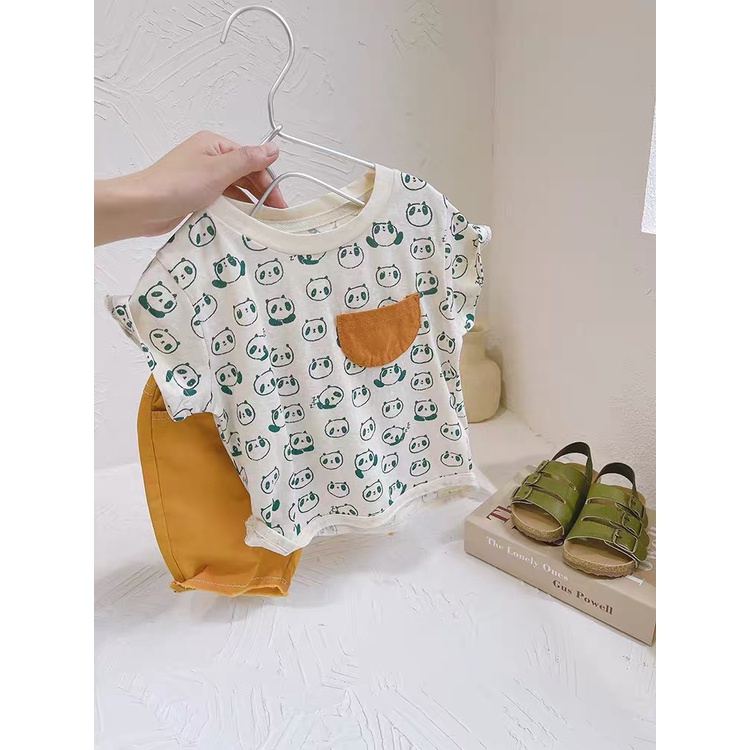 Bộ gấu tràn hình quần kaki mềm cho bé