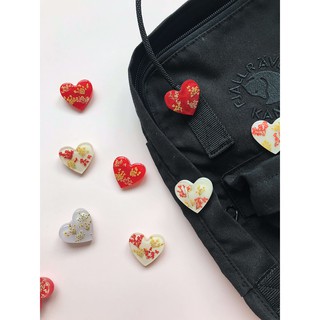 Ghim cài handmade