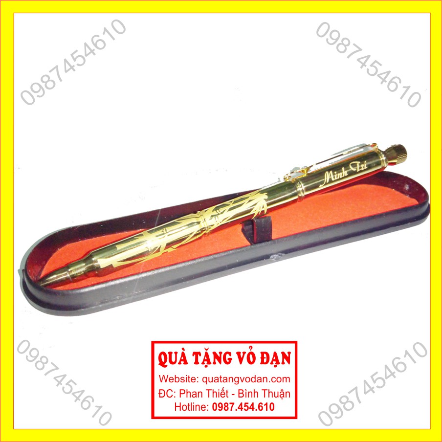 Viết ký tên AR15 khắc trúc xoay và tên theo yêu cầu