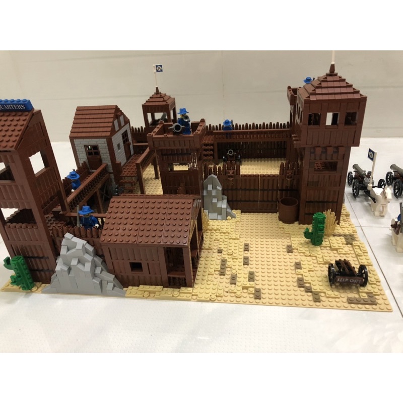 Lego sản phẩm doanh trại và quân lính cao bồi Miền Tây Hoang Dã - hàng Moc