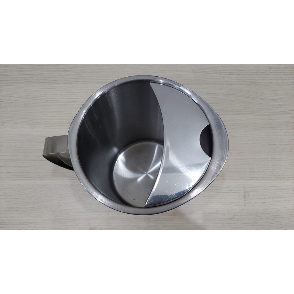 Ca trà đá inox quai cấm có vành chặn đá 1,5 lít 2 lít