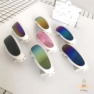 Kính siêu ngầu cho thú cưng