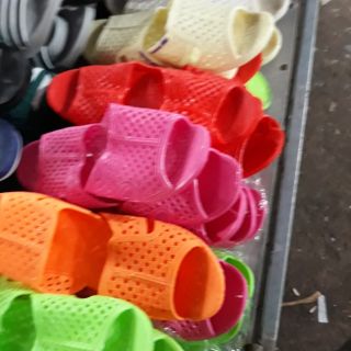 Dép tổ ong nhiều màu