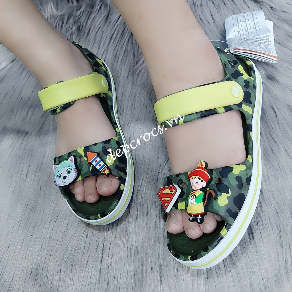 Sandal crocs bé trai bé gái, sandal cross cho bé màu camo lính xanh lá tặng kèm jibbitz stickers - Cross house