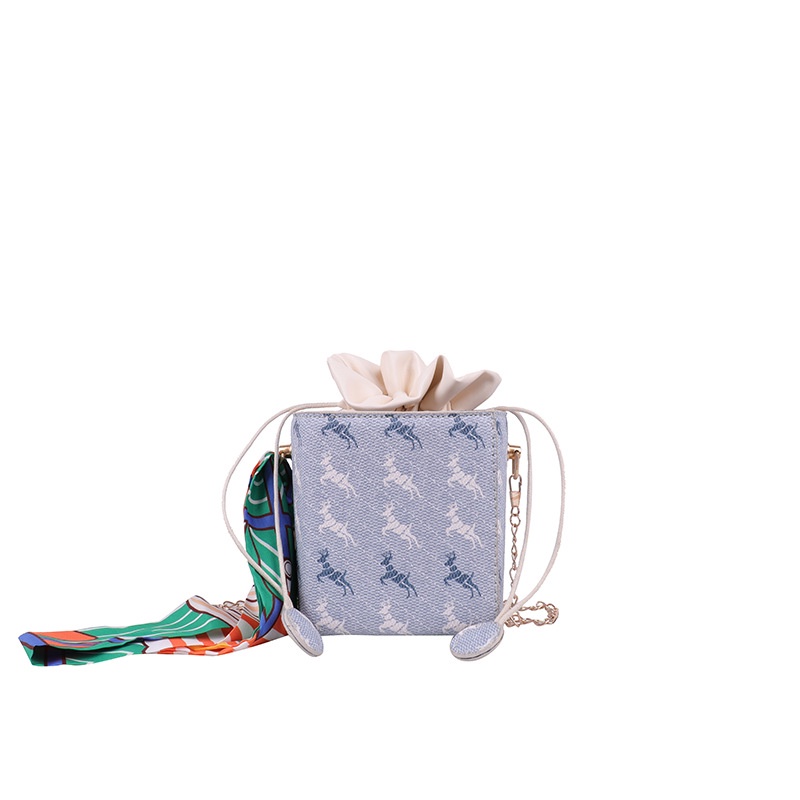 Túi Đeo Vai Hình Vuông Phối Dây Xích Thiết Kế Thời Trang 2022 Cho Nữ