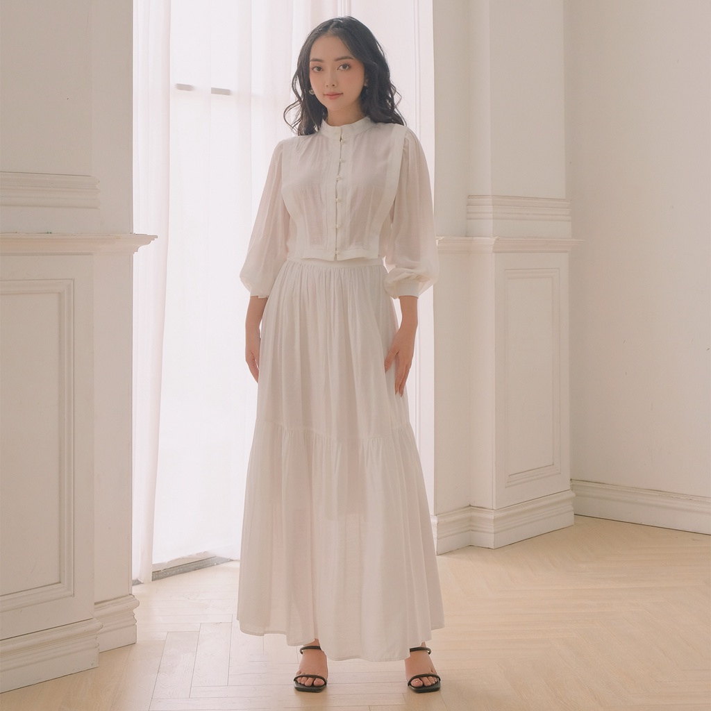 THE19CLUB - Set áo và chân váy vải tơ Nhật - DANIA SET