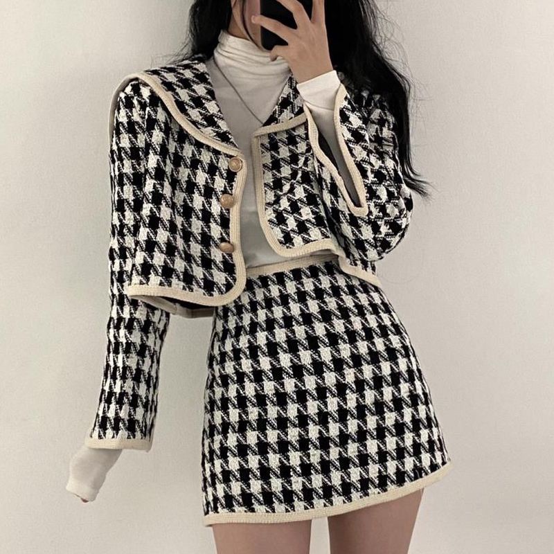 Set đầm vest vải tweet croptop kẻ đen trắng