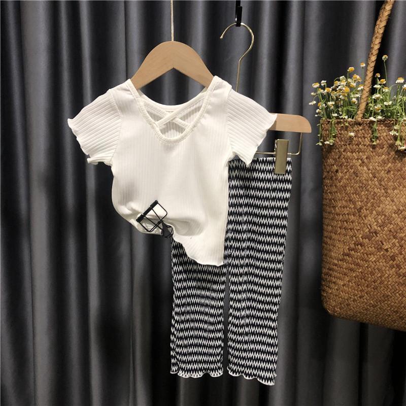 Set áo thun tay ngắn + quần dài chấm bi thiết kế mới thời trang mùa hè theo phong cách Hàn Quốc dành cho bé gái