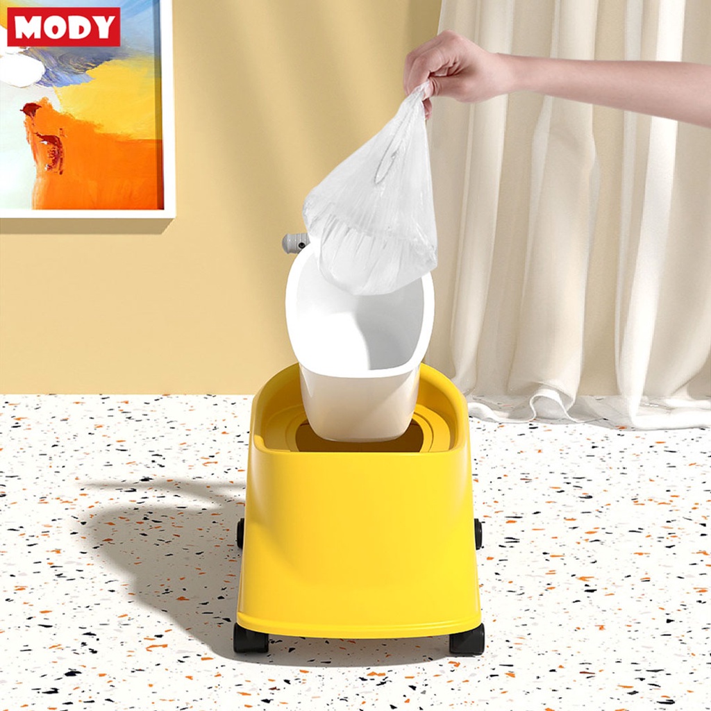 Bô vệ sinh cho bé kiểu ô tô có bánh xe Mody M5901