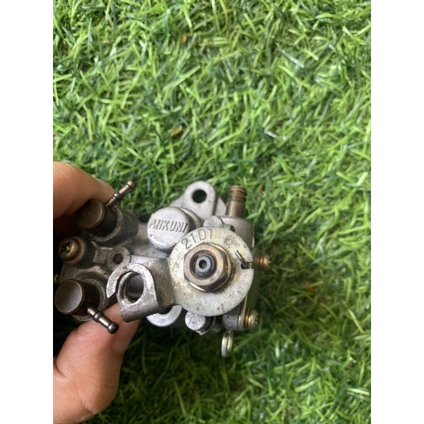 Bơm nhớt xipo zin 21D1 hàng rớt xe