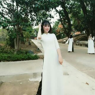 Áo dài trắng sinh viên