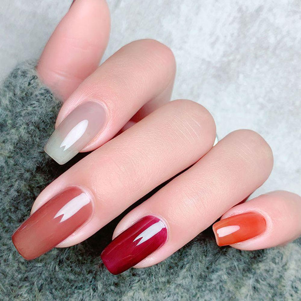 Sơn Móng Tay Gel UV Với 12 Màu Lựa Chọn Độc Đáo