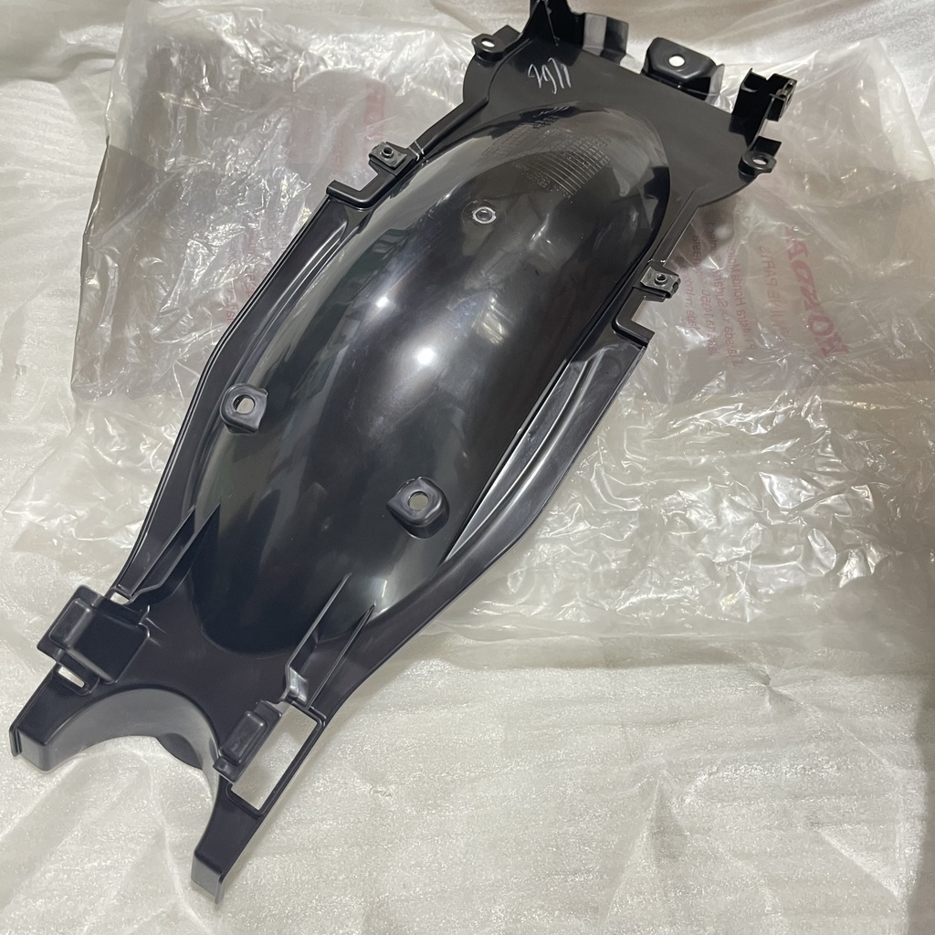 Chắn bùn gầm  bánh sau Sonic 150R nhập khẩu chính hãng Honda Indonesia - PT HỒNG ÂN