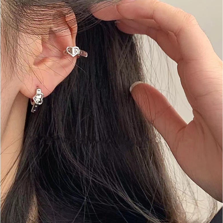 📛 RẺ VÔ ĐỊCH 📛 khuyên kẹp vành tai hình trái tim khóa màu bạc cá tính phong cách hàn quốc