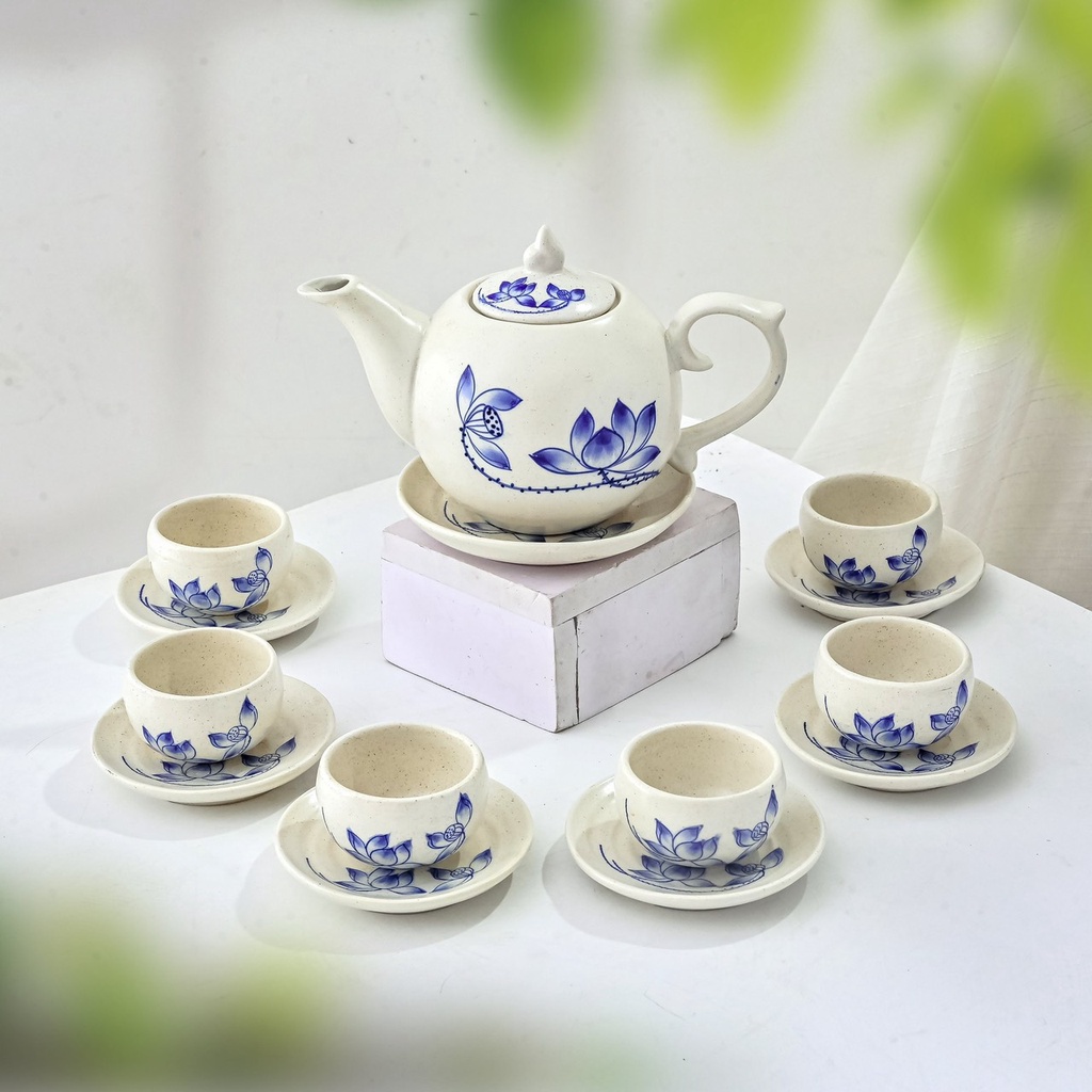 Ấm Chén Bát Tràng Men Mát Vẽ Trúc, Sen, Bộ Tách Trà Dung Tích 500ml, Chính Gốc Bát Tràng