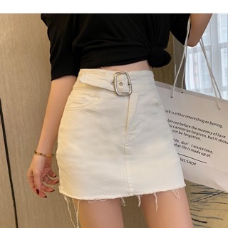 Chân váy ngắn ôm kèm đai