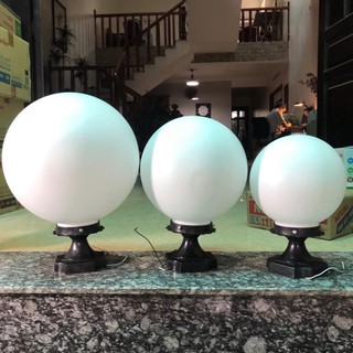 Đèn trang trí trụ cổng hình cầu NHỰA