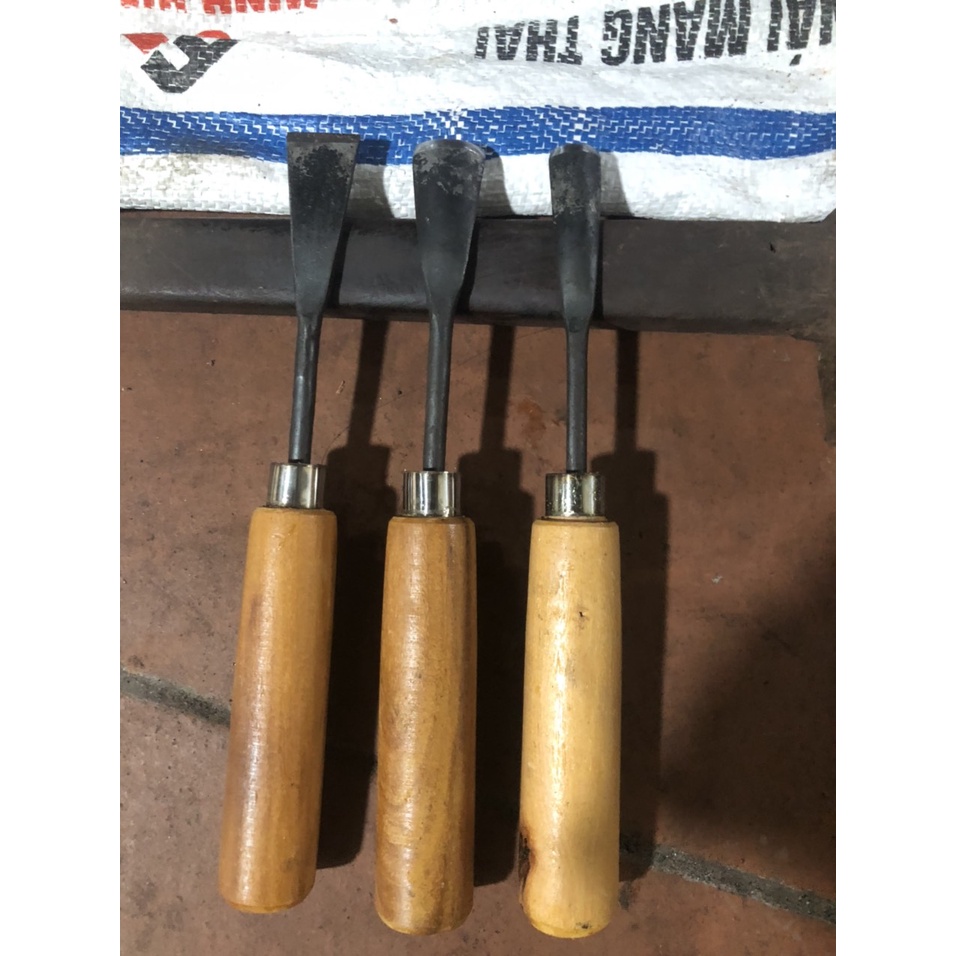 Bộ 03 cây đục bạt phẳng đục xén chạm khắc gỗ mài sắc tra cán đầy đủ