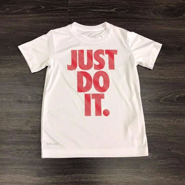 ÁO THUN NIKE BÉ TRAI DƯ XỊN