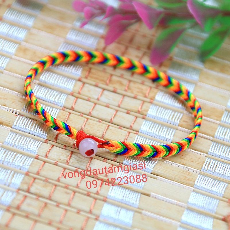 vòng tay chỉ ngũ sắc may mắn
