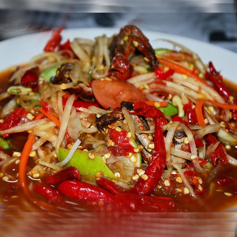 Nước mắm Thái Lan làm gỏi đu đủ ba khía, Sốt Trộn Gỏi Tôm Cua Thái Chua Cay Maebunlam 400ml.