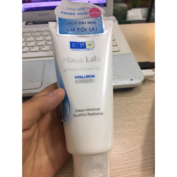 Sửa rửa mặt Hada Labo Advanced Nourish