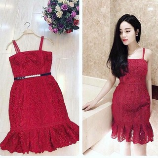 Đầm ren đuôi cá