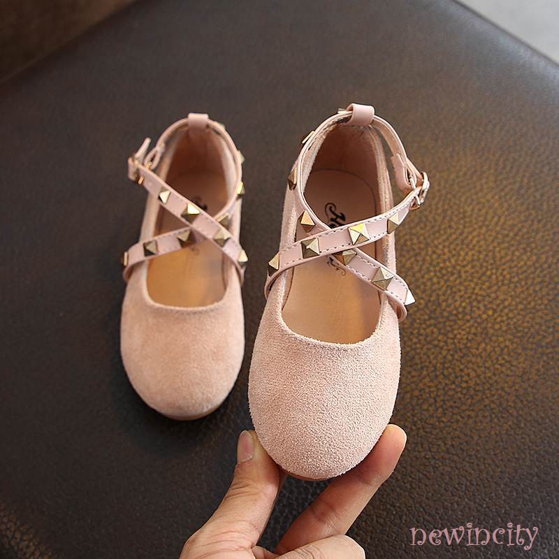 Giày thời trang hàn quốc xinh xắn dành cho bé
