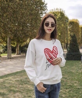 Áo sweater trái tim